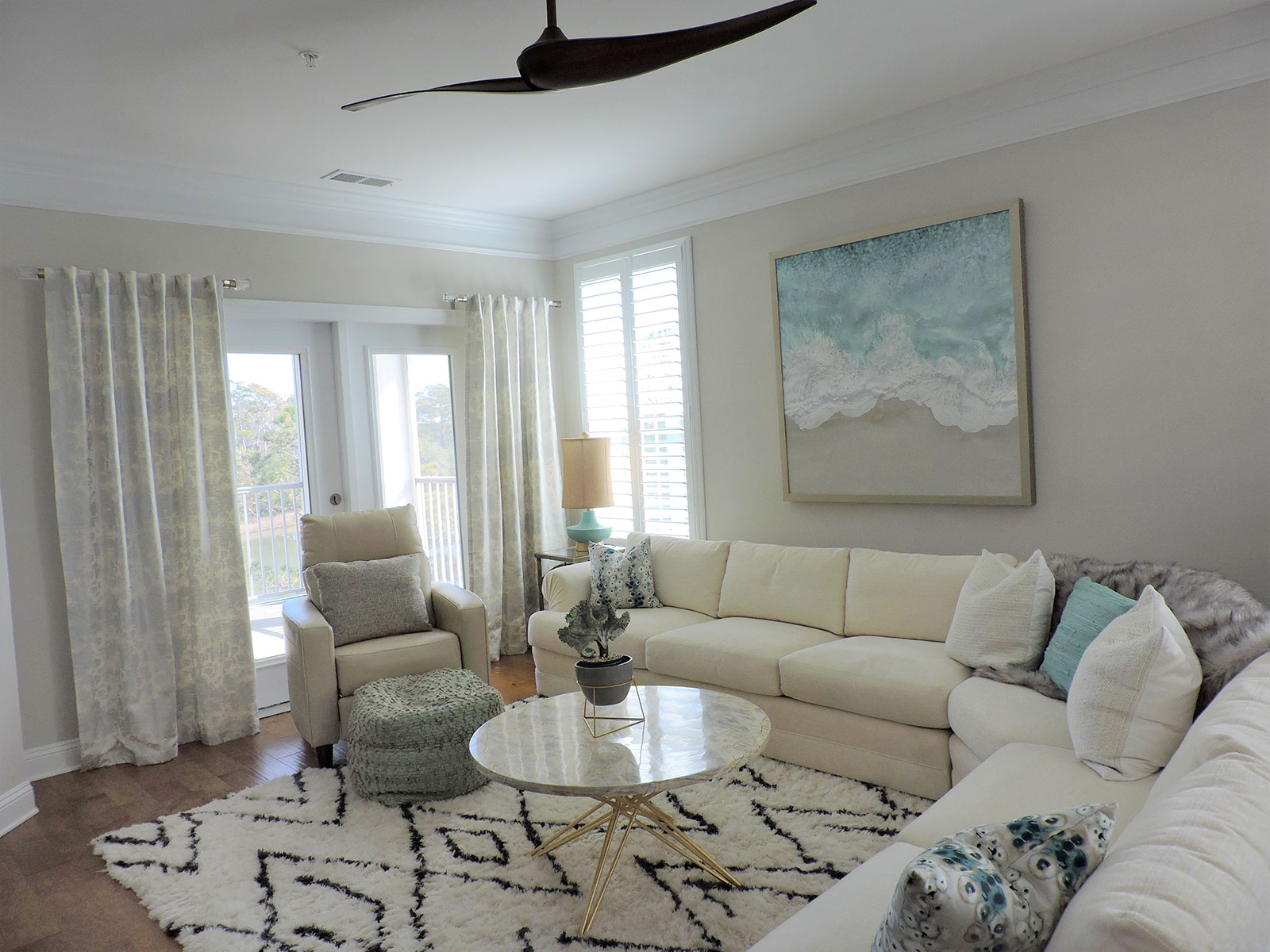 decorativeinteriorsmyrtlebeachsouthcarolinalivingroomdesign2